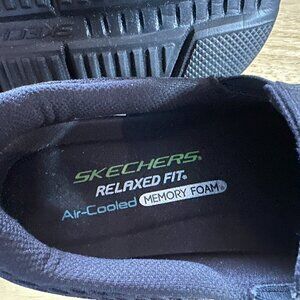 Skechers Slide on Tennis shoes